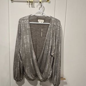 NWT ANTHROPOLOGIE Women’s Metallic Wrap Top XL